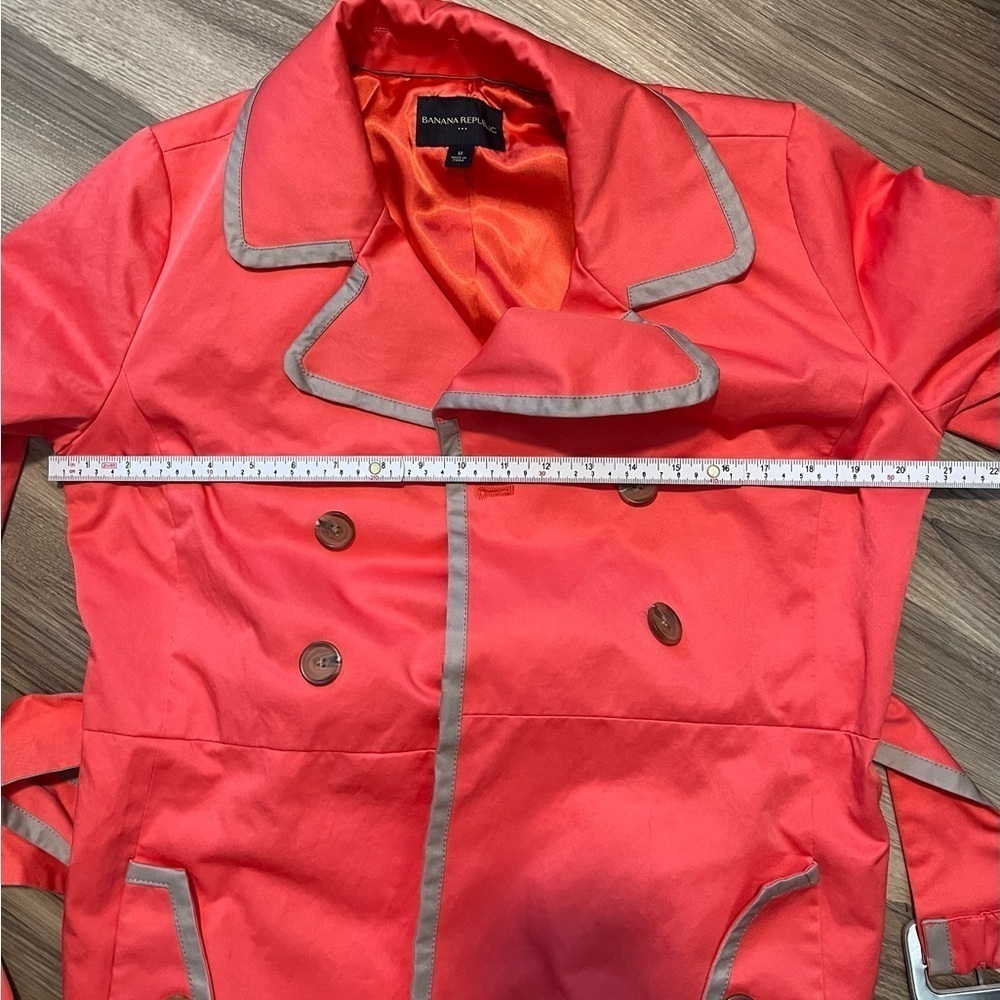 Banana Republic Coral Tan Trim Trench Coat Women’s Sz M with Belt - Picture 9 of 12